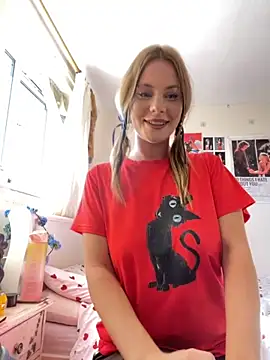 Young Lizzie online show from 04-30-26, 03:08