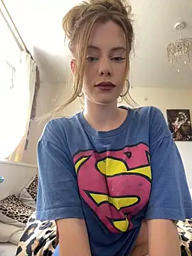 Young Lizzie online show from 05-07-26, 01:36