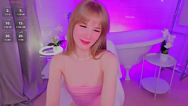 MilliBrownn online show from 05-05-26, 03:42