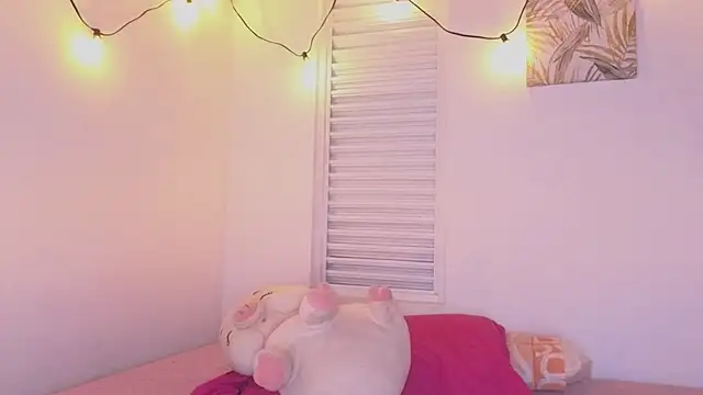 VictoriaaLopez online show from 06-23-26, 07:01