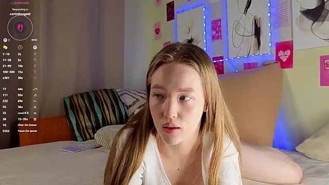 KylaAnselm online show from 06-03-26, 05:19