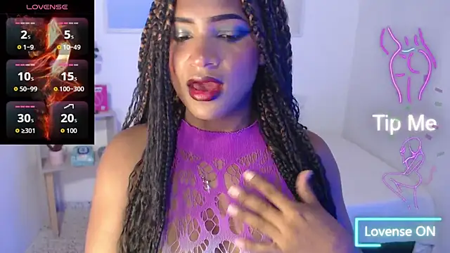 Snapshot of Kath_Shade chatting on 06-19-26, 02:39 Kath Shade online show from 06-19-26, 02:39