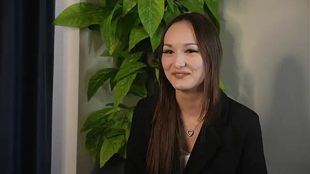 FridaZeagler online show from 04-29-26, 06:28