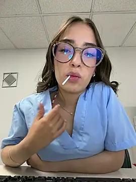 Snapshot of Sweet_Milaa1 chatting on 07-04-26, 09:19 Sweet Milaa1 online show from 07-04-26, 09:19