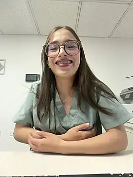 Snapshot of Sweet_Milaa1 chatting on 08-03-26, 07:53 Sweet Milaa1 online show from 08-03-26, 07:53