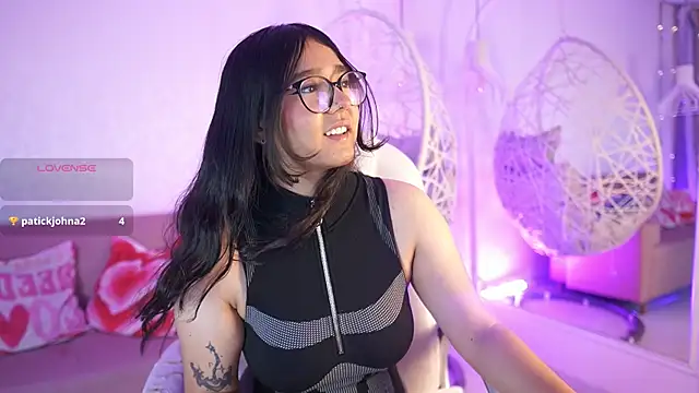 VioletJoness  online show from 07-01-26, 11:43