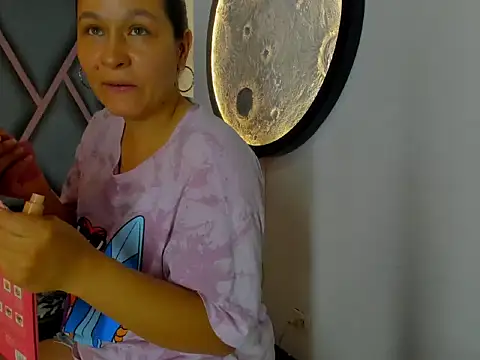 DeborayDark online show from 05-06-26, 07:40