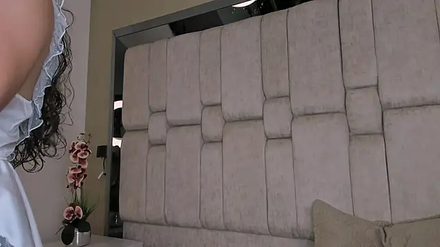 LilithBloom7 online show from 07-13-26, 04:23