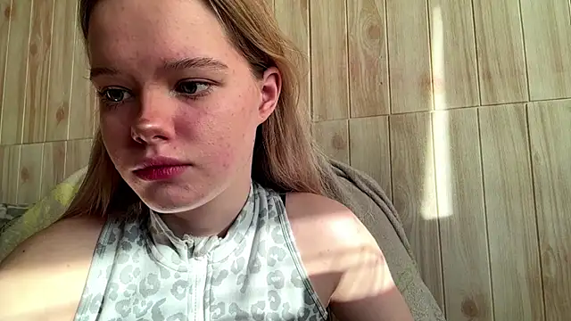 Snapshot of Malinwitch chatting on 06-10-26, 03:13 Malinwitch online show from 06-10-26, 03:13