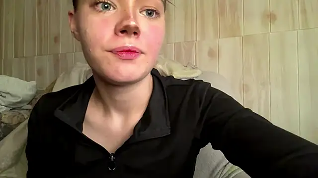 Snapshot of Malinwitch chatting on 06-11-26, 03:09 Malinwitch online show from 06-11-26, 03:09