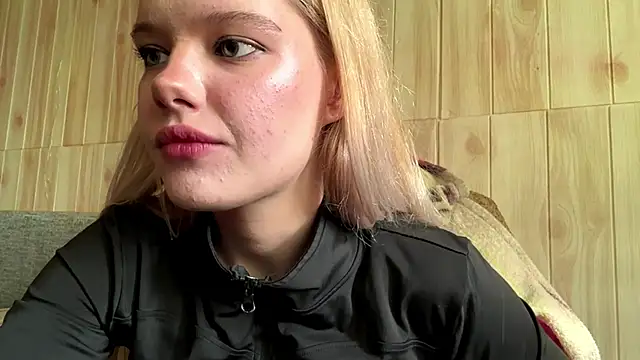 Malinwitch online show from 06-20-26, 02:55