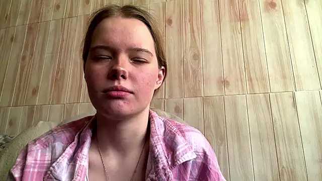 Snapshot of Malinwitch chatting on 05-30-26, 11:49 Malinwitch online show from 05-30-26, 11:49