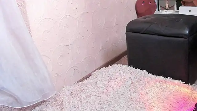 lililiana online show from 07-21-26, 07:42