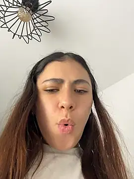 EmilyCxx online show from 07-08-26, 12:03