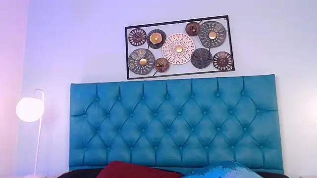 Lilyred  online show from 05-08-26, 03:21