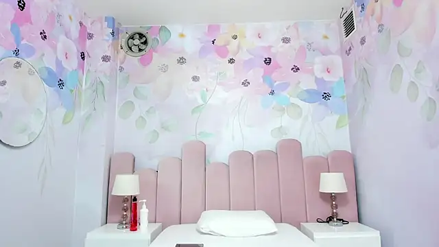 Miabloom19  online show from 07-02-26, 11:11