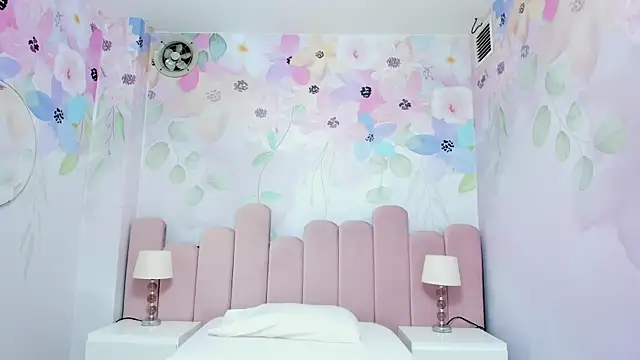 Miabloom19  online show from 07-08-26, 11:16