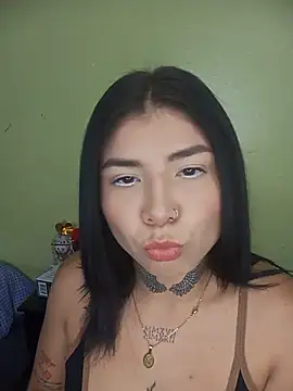 Snapshot of PequenaNena chatting on 05-22-26, 07:12 PequenaNena online show from 05-22-26, 07:12