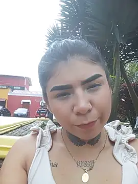 Snapshot of PequenaNena chatting on 05-21-26, 08:17 PequenaNena online show from 05-21-26, 08:17