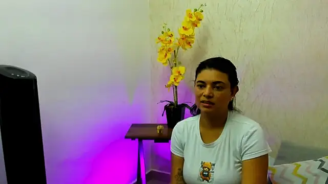 Snapshot of ChloeSmith9 chatting on 07-15-26, 06:37 ChloeSmith9 online show from 07-15-26, 06:37