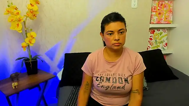 Snapshot of ChloeSmith9 chatting on 07-31-26, 05:10 ChloeSmith9 online show from 07-31-26, 05:10