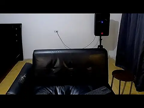 Snapshot of Ian_Arcia chatting on 05-16-26, 12:20 Ian Arcia online show from 05-16-26, 12:20