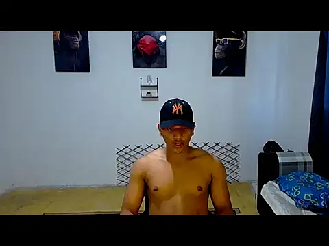 Snapshot of Ian_Arcia chatting on 05-19-26, 09:33 Ian Arcia online show from 05-19-26, 09:33