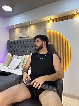 DomBoy  online show from 05-17-26, 07:58