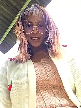 luna latindoll online show from 06-05-26, 04:45