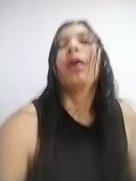 Snapshot of KarlaLoving chatting on 06-20-26, 06:46 KarlaLoving online show from 06-20-26, 06:46