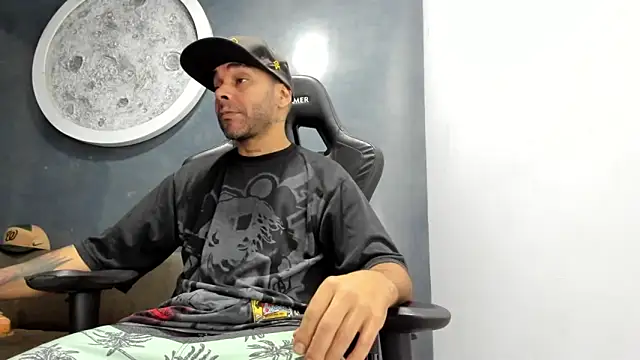 kevin collins76 online show from 06-01-26, 01:50