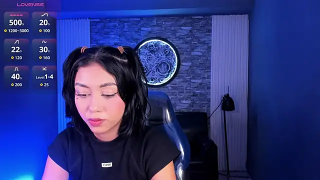 Snapshot of gemma_19_ chatting on 07-24-26, 08:49 gemma 19 online show from 07-24-26, 08:49