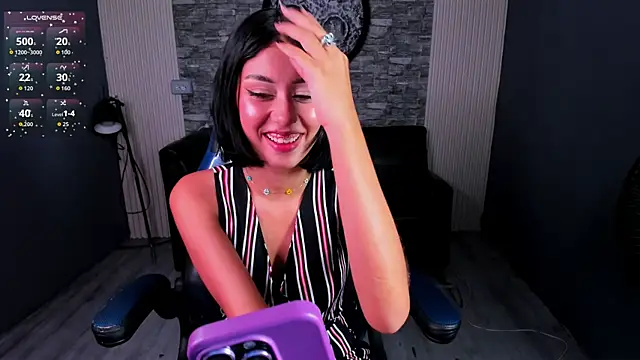 Snapshot of gemma_19_ chatting on 06-30-26, 08:09 gemma 19 online show from 06-30-26, 08:09