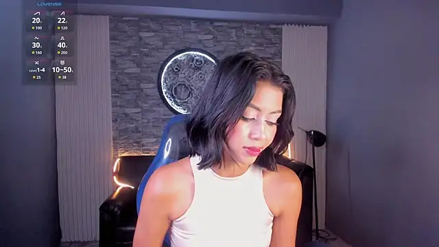 gemma 19  online show from 05-12-26, 09:43