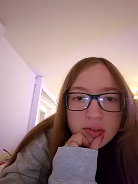 Freaky-Doll online show from 05-13-26, 11:45
