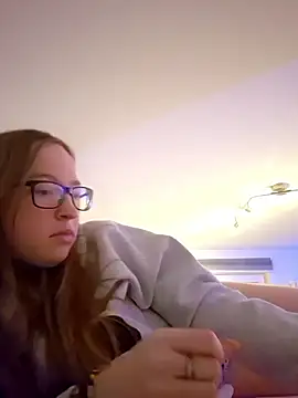 Freaky-Doll online show from 05-18-26, 08:13