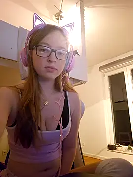 Freaky-Doll online show from 06-03-26, 10:25