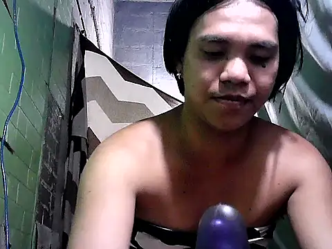 Snapshot of bj_l0ve chatting on 05-08-26, 08:01 bj l0ve online show from 05-08-26, 08:01