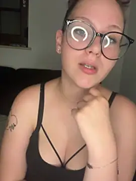 CuteBeaX online show from 06-30-26, 07:58