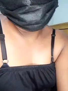 Snapshot of Kristeena- chatting on 05-21-26, 10:01 Kristeena- online show from 05-21-26, 10:01