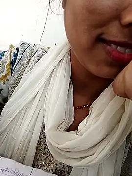 Simmi-00 online show from 05-05-26, 07:44