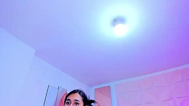 Snapshot of MahiaraHot chatting on 07-07-26, 01:25 MahiaraHot online show from 07-07-26, 01:25