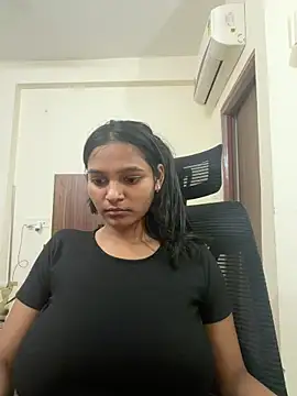 PIHU01990 online show from 04-30-26, 02:57