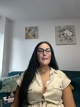Snapshot of AnyEvyy chatting on 06-23-26, 06:33 AnyEvyy online show from 06-23-26, 06:33