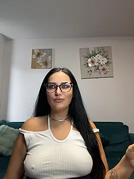 Snapshot of AnyEvyy chatting on 07-27-26, 06:53 AnyEvyy online show from 07-27-26, 06:53