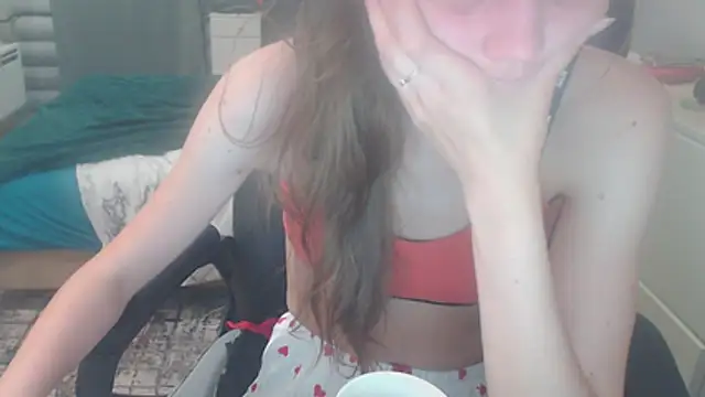 juili juili online show from 05-18-26, 08:35