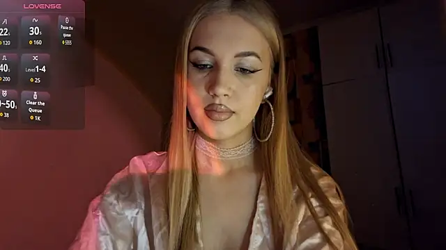 Katrinethequeen online show from 06-18-26, 04:56