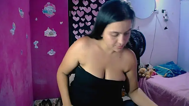 Kiara tits online show from 05-29-26, 01:33