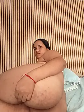 NATY BUSTOS online show from 05-11-26, 07:54
