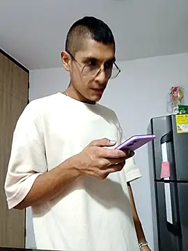 Lil black009 online show from 05-06-26, 05:11